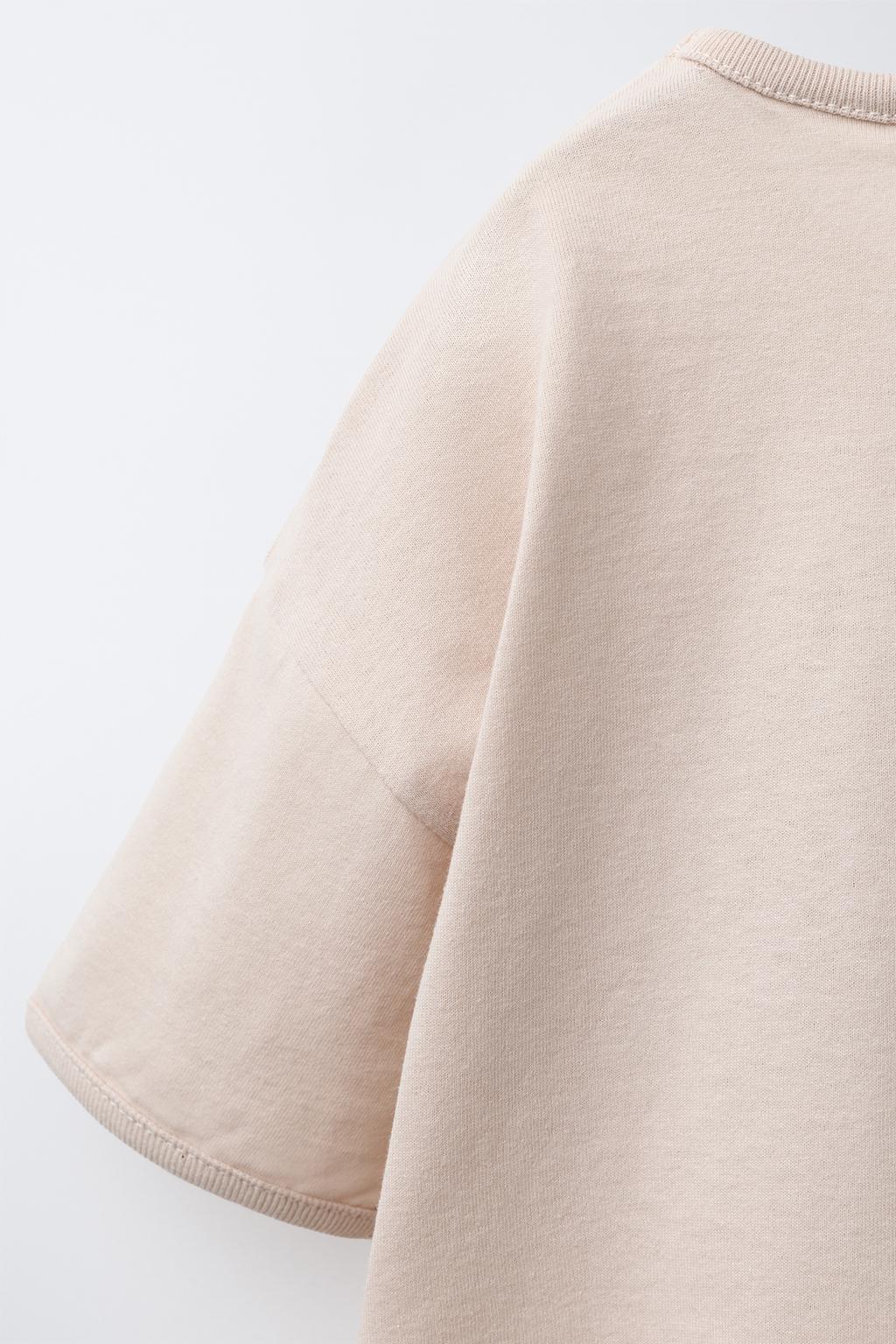 ФУТБОЛКА С ТЕКСТОВЫМИ НАШИВКАМИ