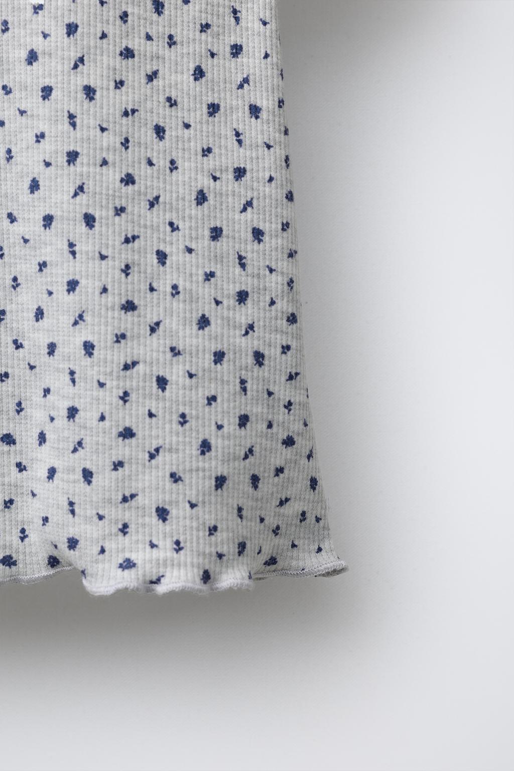 Футболка из ребристого трикотажа с цветочным и животным нашивками