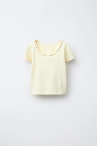 Топ в рубчик со стразами