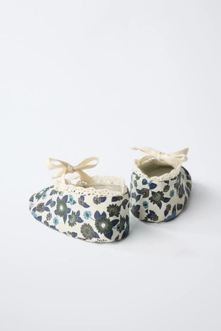 Туфли-балетки с бантом и цветочным узором- Заказать в России
