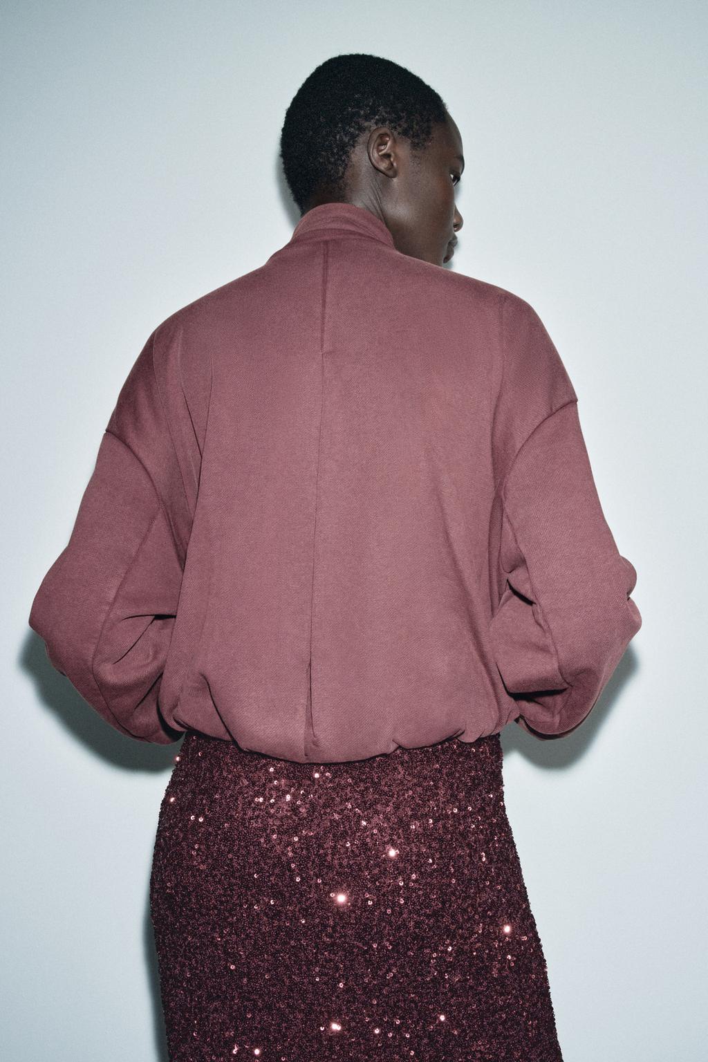 КУРТКА ИЗ МЯГКОЙ ТКАНИ С ЭФФЕКТОМ ПОТЕРТОСТИ