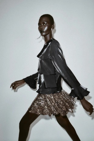 Асимметричная юбка-шорты с пайетками- Заказать в России