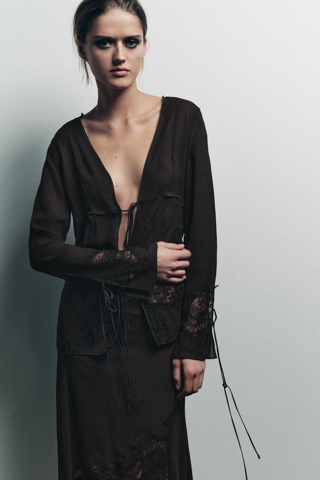 РУБАШКА ИЗ ЖОРЖЕТА, КРУЖЕВА И ЗАВЯЗОК