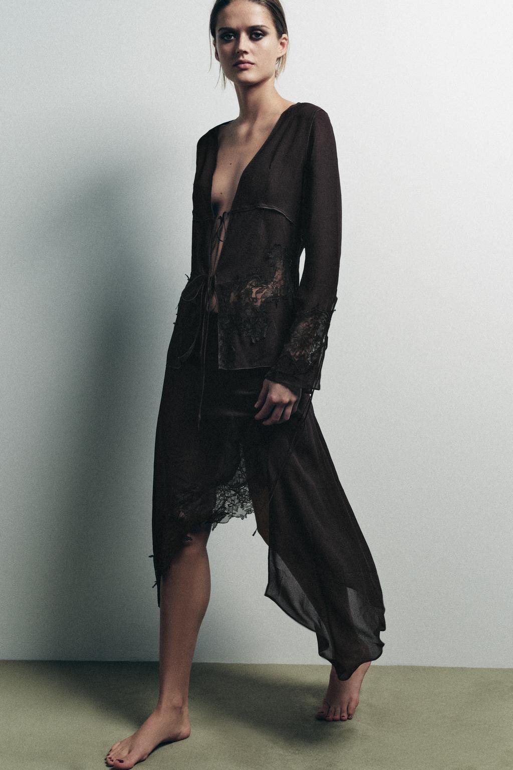 РУБАШКА ИЗ ЖОРЖЕТА, КРУЖЕВА И ЗАВЯЗОК