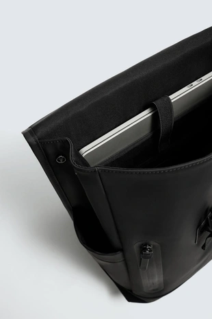 Прорезиненный рюкзак с клапаном- Заказать в России