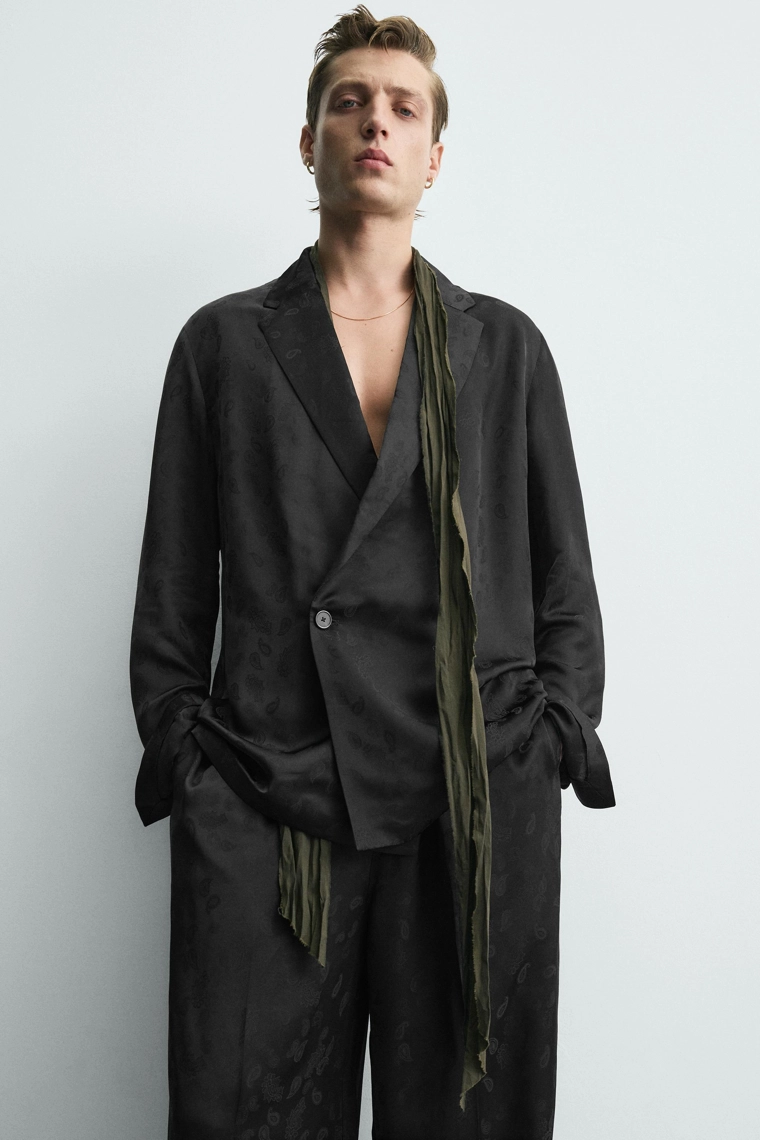 Роскошный костюм с рисунком пэйсли в ограниченном выпуске (пиджак свободного кроя)