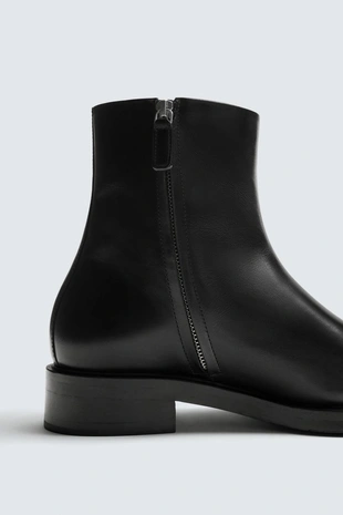 Кожаные ботинки с острым носом- Заказать в России