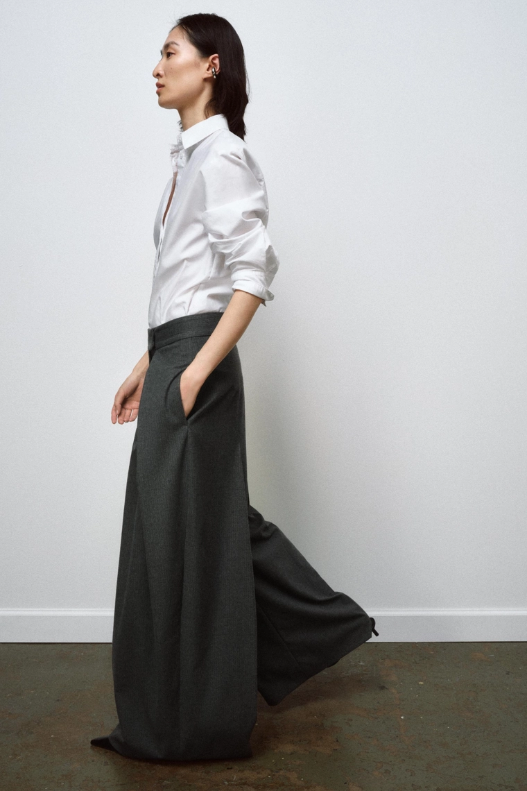 Широкие брюки в полоску с защипами из коллекции zw