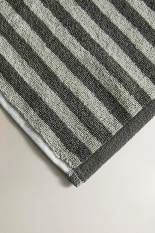 Полотенце для ванны с цветными полосами- Заказать в России