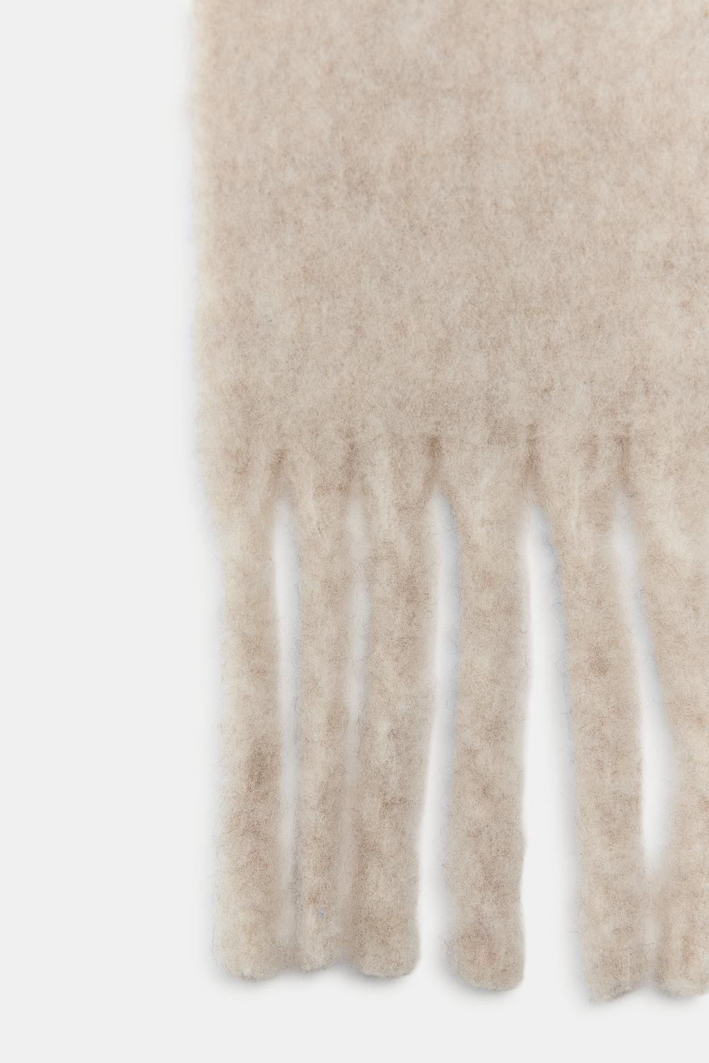 ОБЪЕМНЫЙ ШАРФ С БАХРОМОЙ