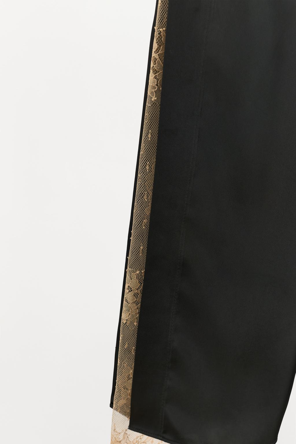 АТЛАСНЫЕ БРЮКИ С РАЗРЕЗАМИ И КРУЖЕВОМ