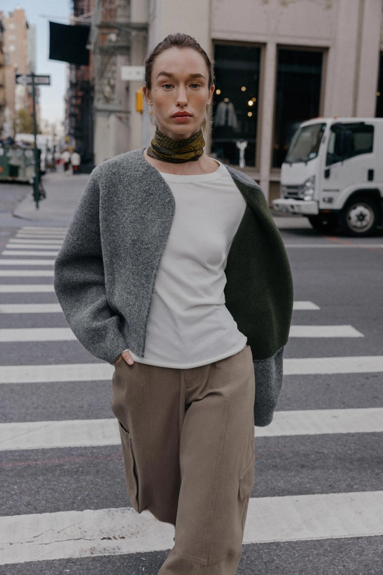 Кардиган из двух слоев