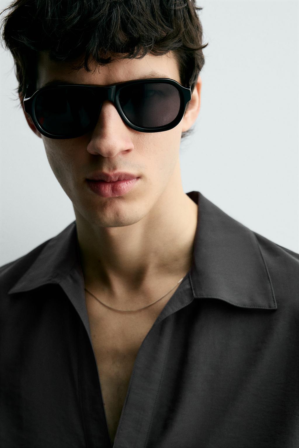 ПОЛО ИЗ СТРУЯЩЕЙСЯ ТКАНИ