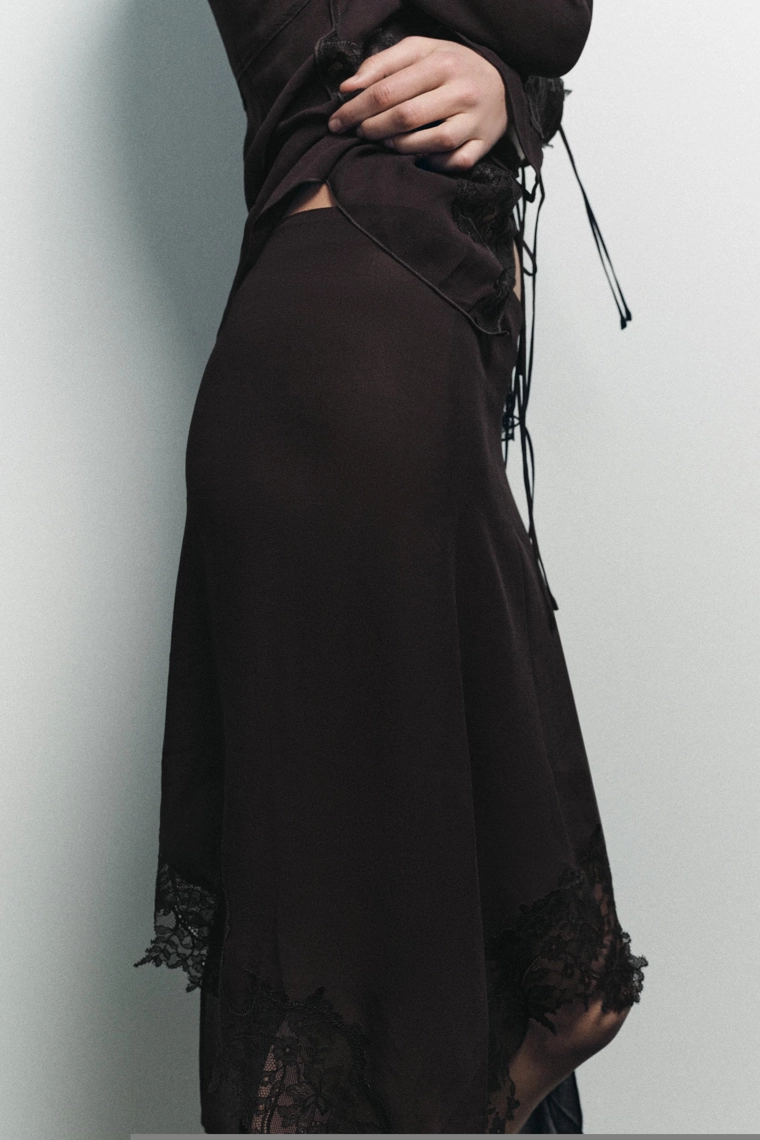 Асимметричная юбка из георгетты с кружевом