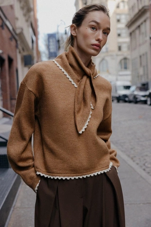 Вязаный джерси с банданой и кружевом- Заказать в России