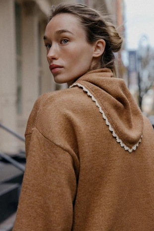 Вязаный джерси с банданой и кружевом- Заказать в России