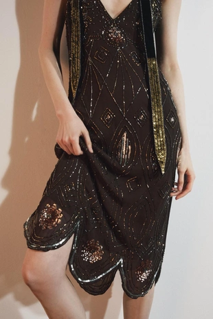 Платье из жоржета с пайетками и бусинами- Заказать в России