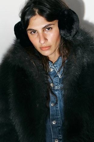 Наушники из искусственного меха с бантом- Заказать в России