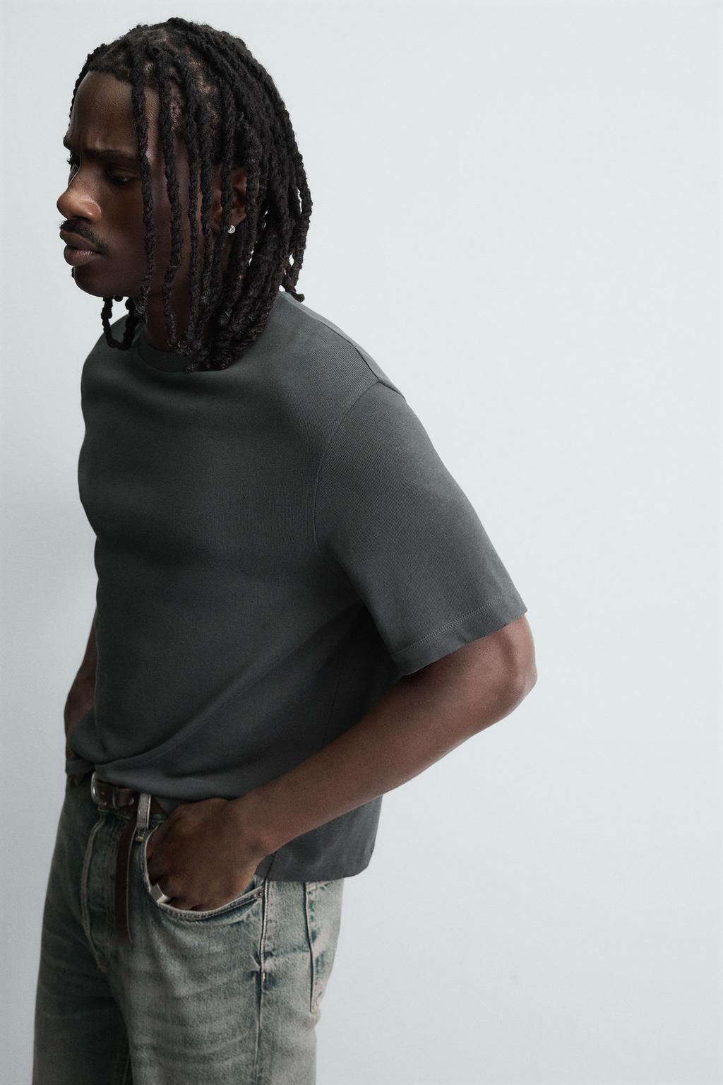 ФУТБОЛКА СВОБОДНОГО КРОЯ