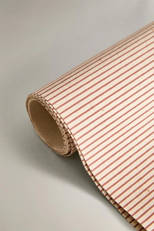 Полосатая новогодняя упаковочная бумага- Заказать в России