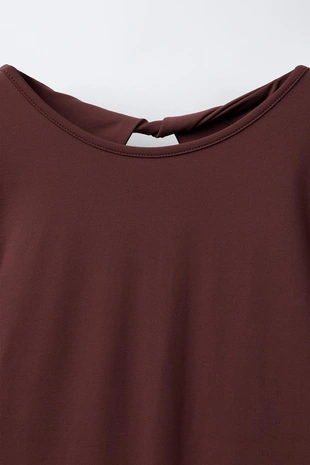 Боди из полиамида с вырезами