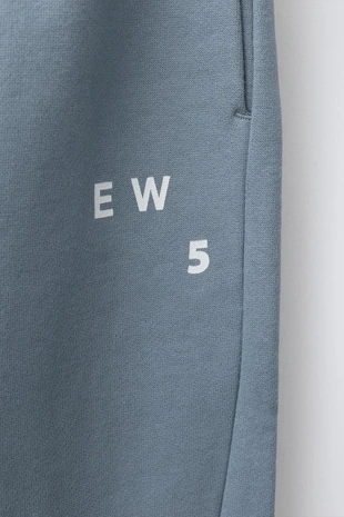 Брюки-джоггеры с надписью- Заказать в России