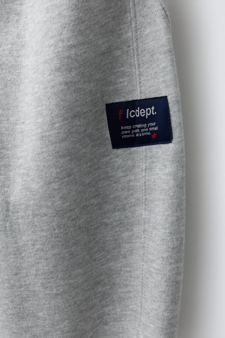 Плюшевые брюки баррель с ярлыком