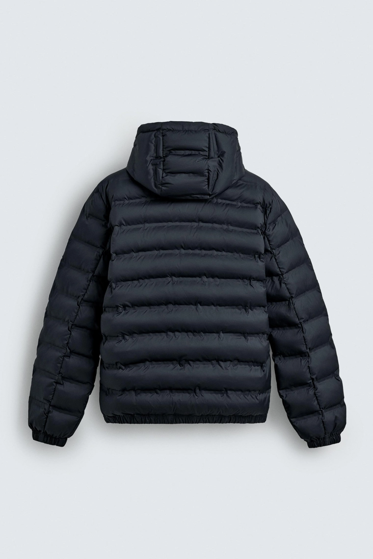 Легкая пуховая куртка со съемным капюшоном