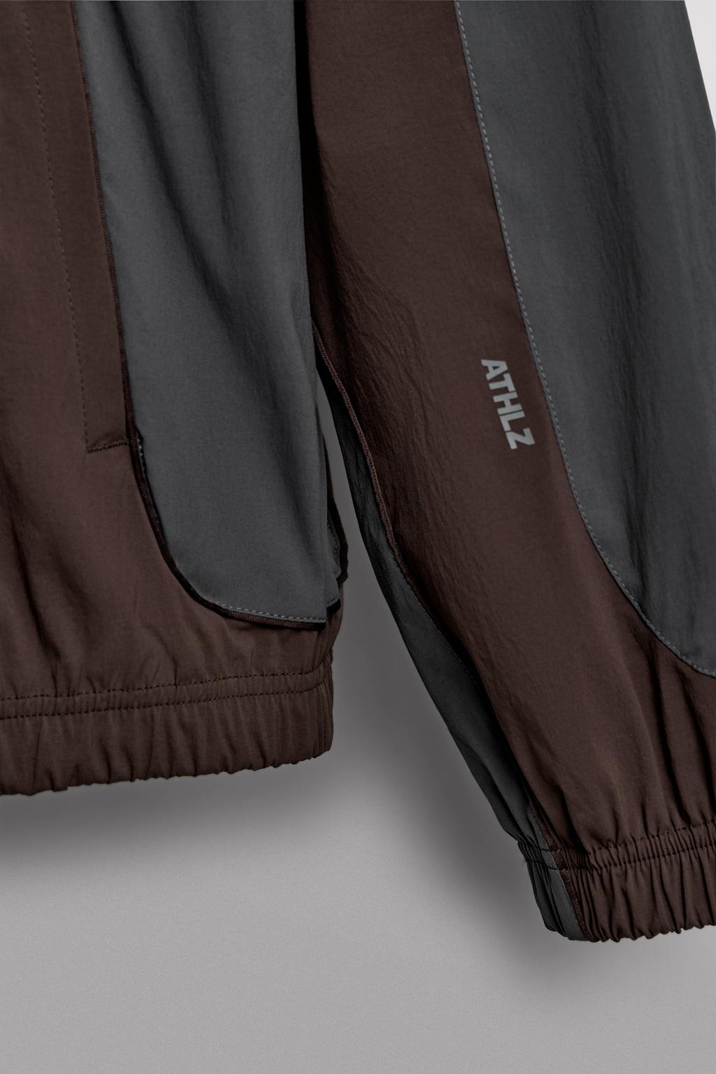 ФУТБОЛЬНАЯ КУРТКА ИЗ ВЫСОКОТЕХНОЛОГИЧНОЙ ТКАНИ В СТИЛЕ КОЛОР-БЛОК