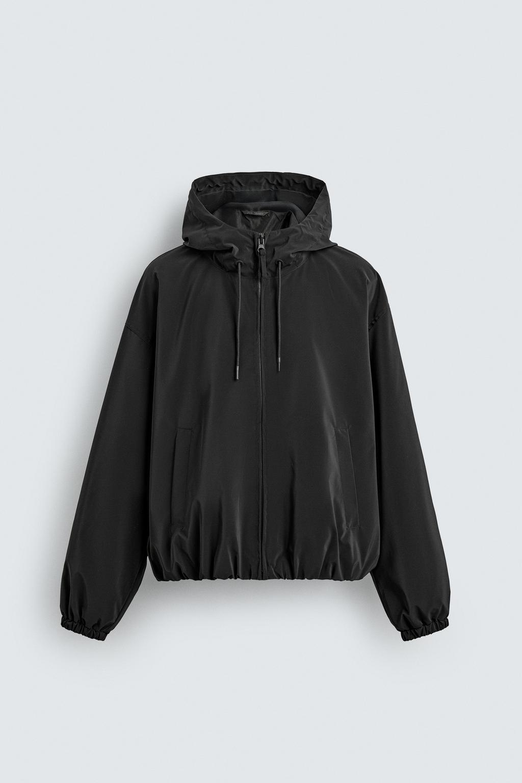 КУРТКА ИЗ ВЫСОКОТЕХНОЛОГИЧНОЙ ТКАНИ С КАПЮШОНОМ