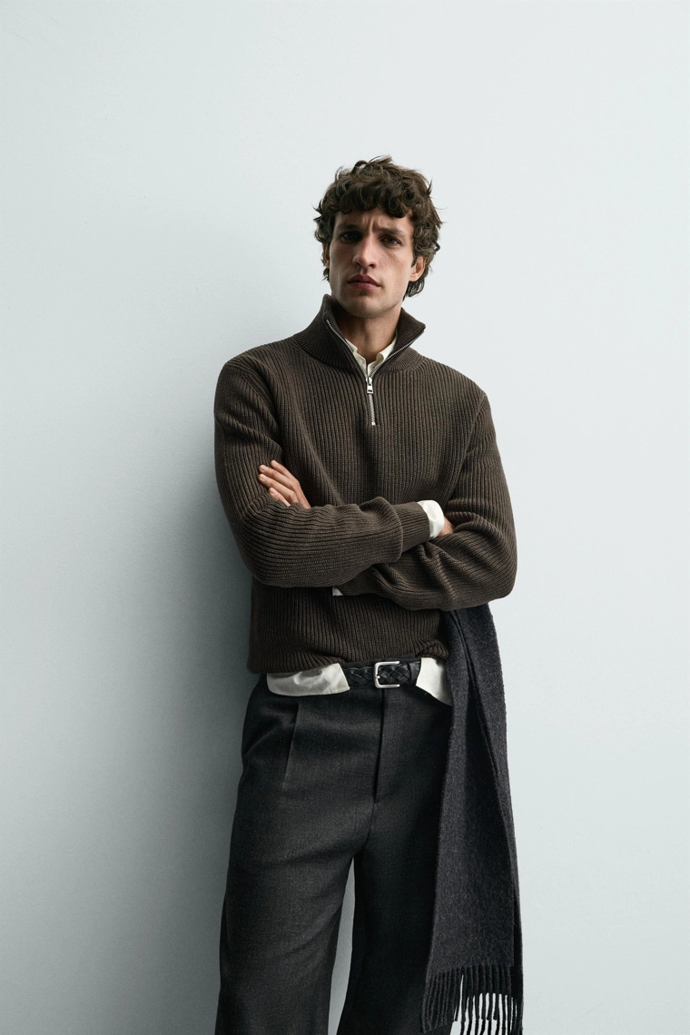 Вязаный свитер с четвертью молнии