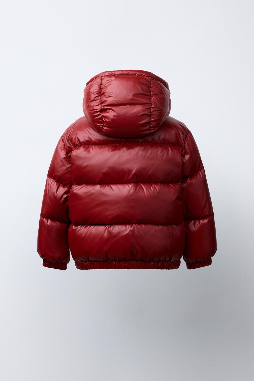 ВОДО- И ВЕТРОНЕПРОНИЦАЕМЫЙ ПУХОВИК С КАПЮШОНОМ