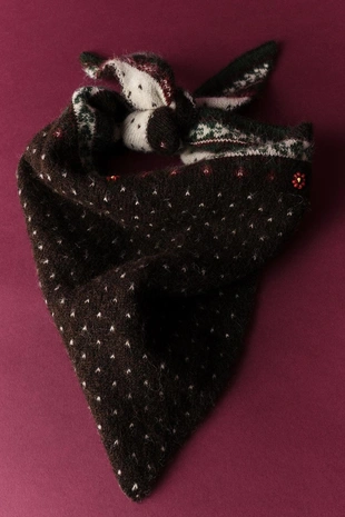 Треугольный платок с цветочным принтом и бусинами- Заказать в России