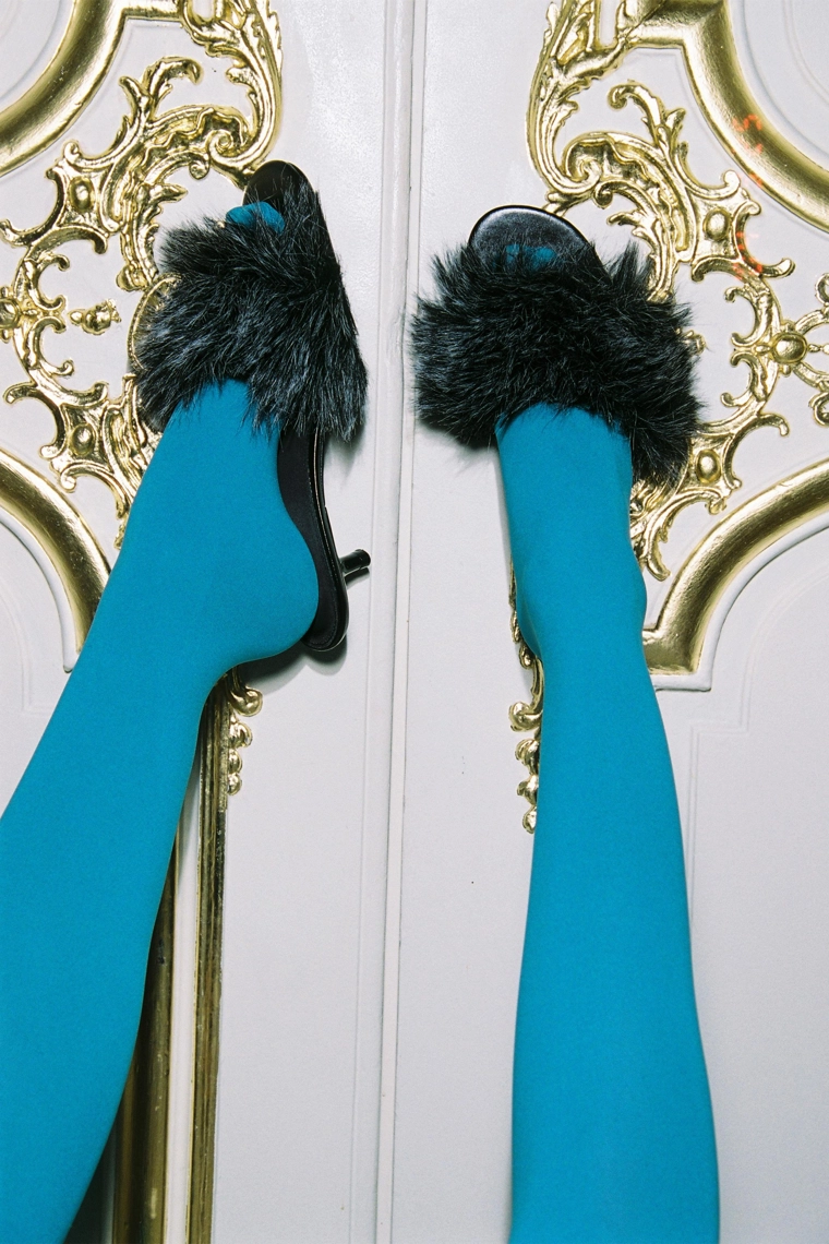 Сабо из искусственного меха zara