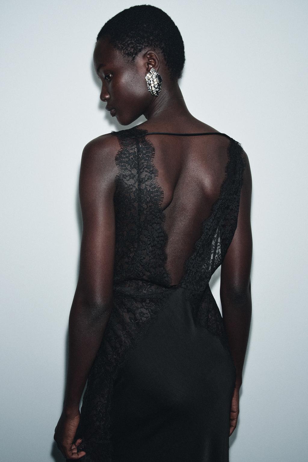 АТЛАСНОЕ ПЛАТЬЕ С КРУЖЕВОМ — ZW COLLECTION LIMITED EDITION