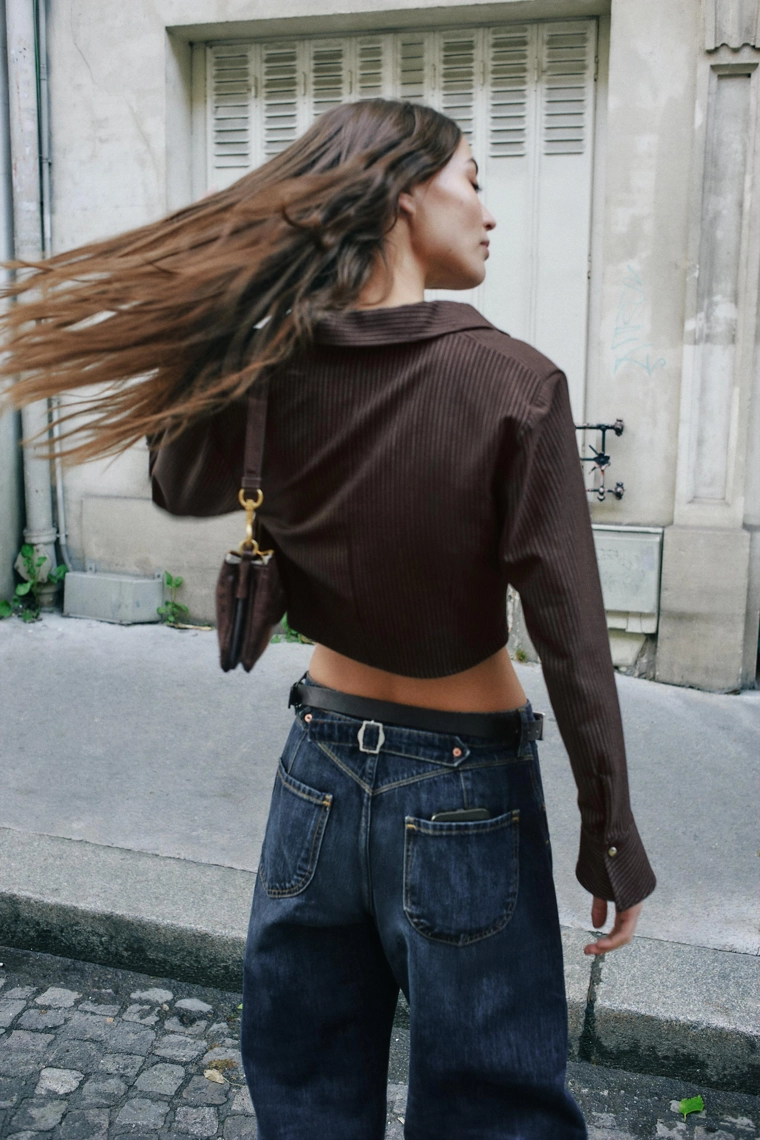 Рубашка в полоску с плечевыми накладками zara cropped