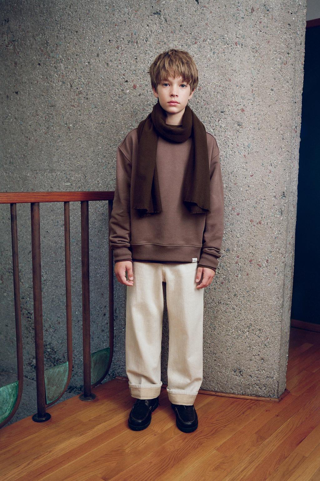 БАЗОВАЯ ТОЛСТОВКА С НАШИВКОЙ