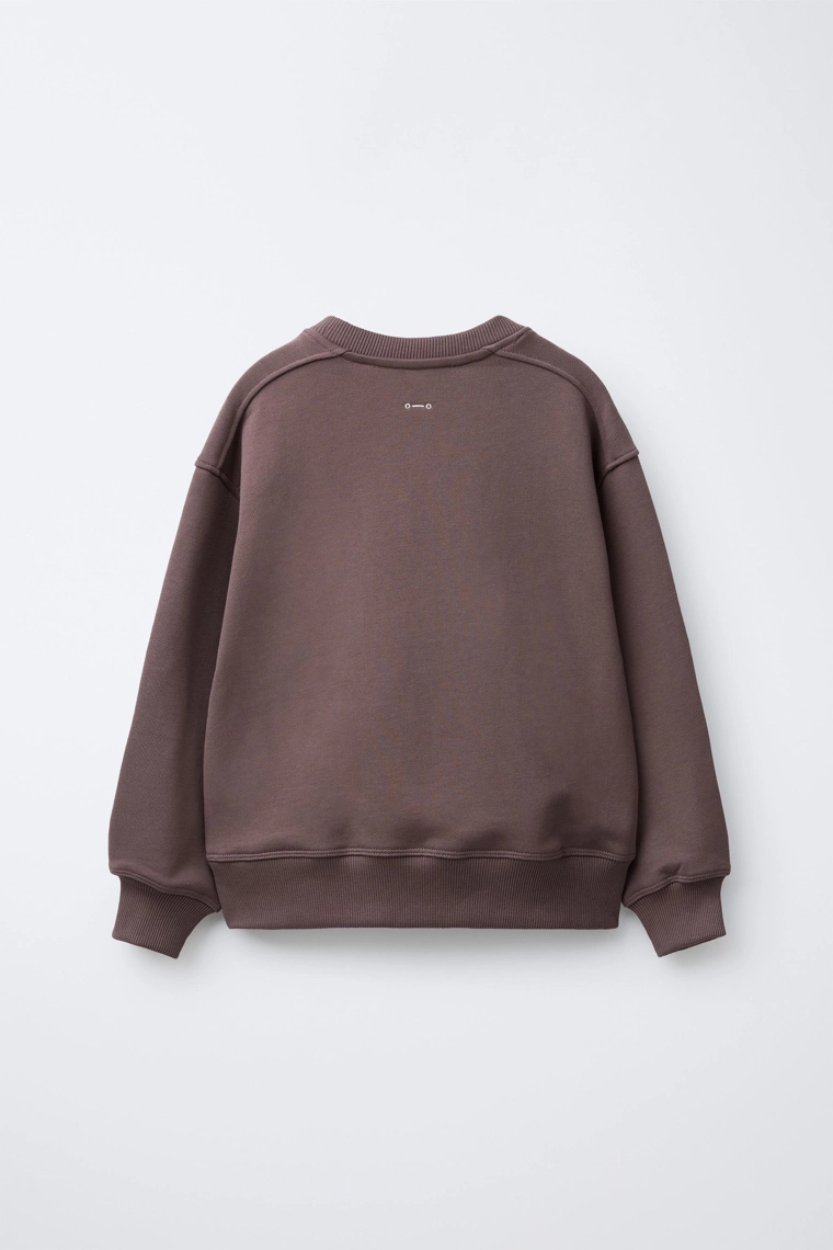 Свитшот с лейблом basic