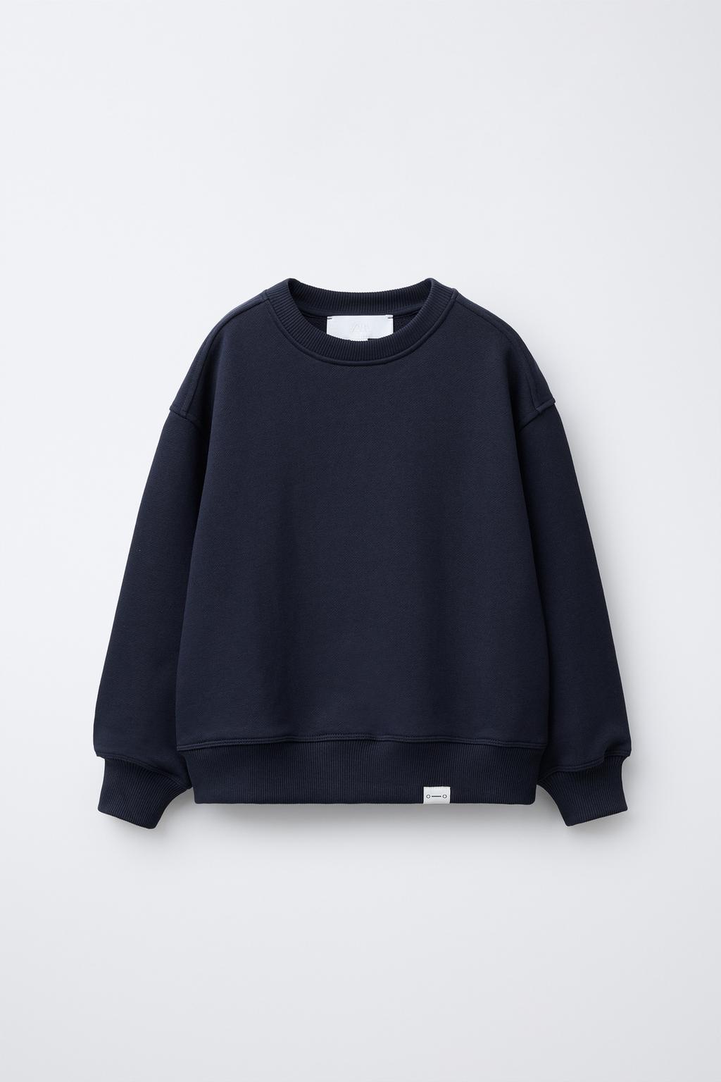 БАЗОВАЯ ТОЛСТОВКА С НАШИВКОЙ