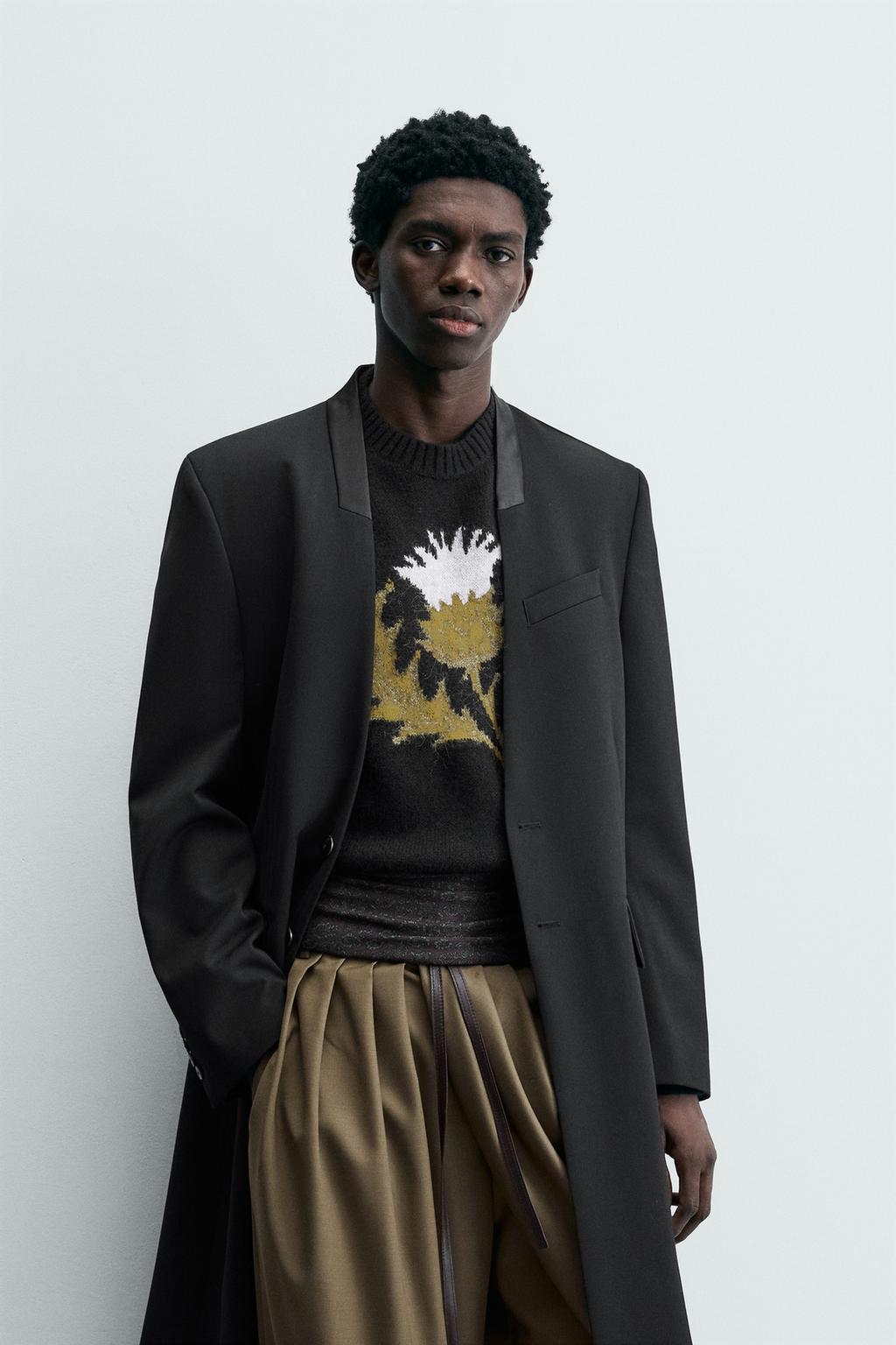 Приталенное пальто с полосатым жаккардом - лимитированная коллекция