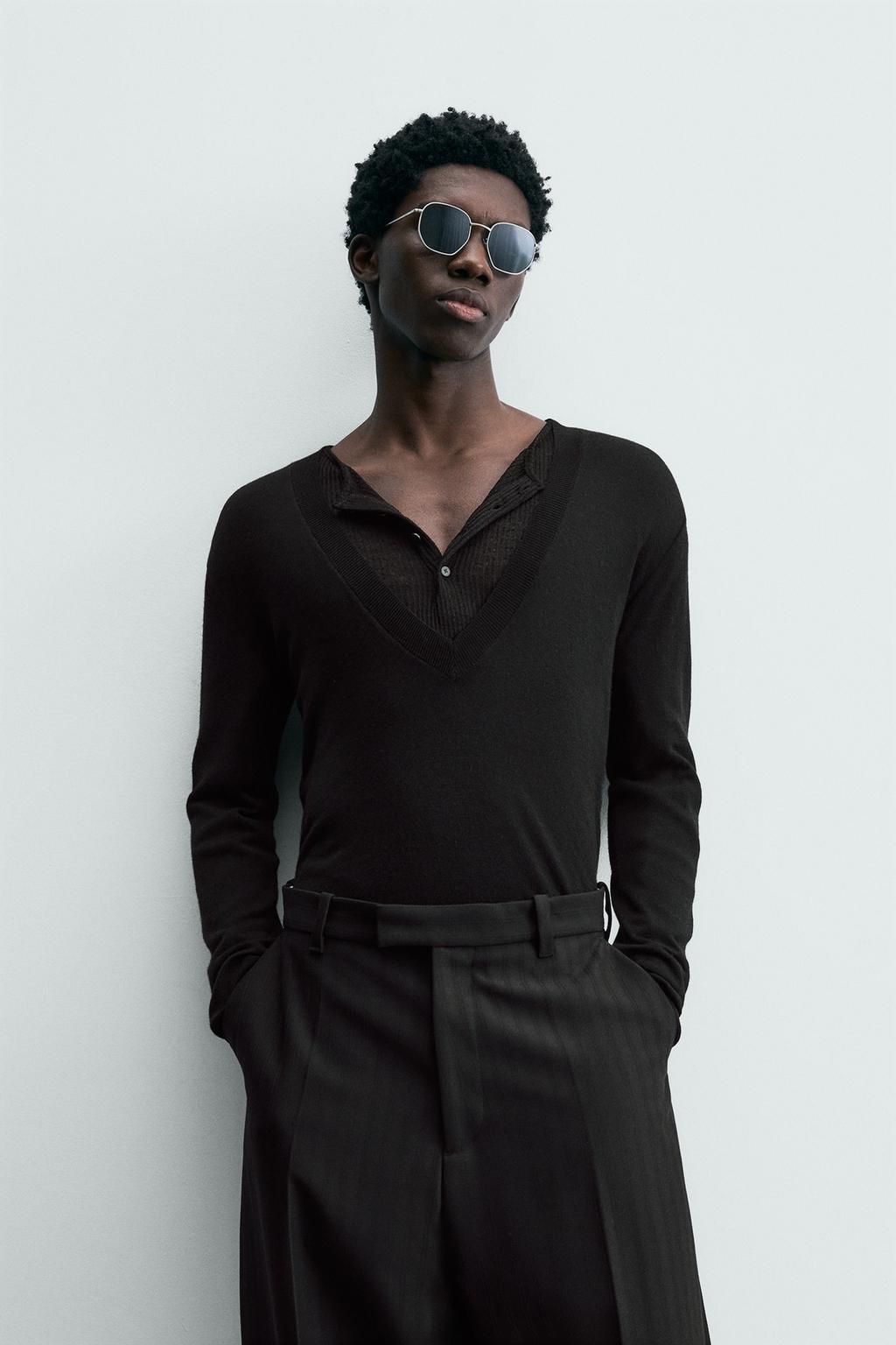 Джемпер из ограниченной коллекции из шерсти с глубоким v-образным вырезом