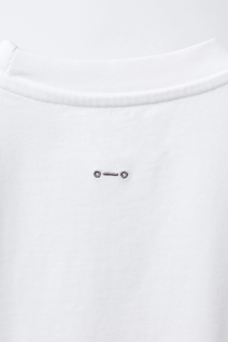 Футболка с эффектом потертости и тяжелым весом