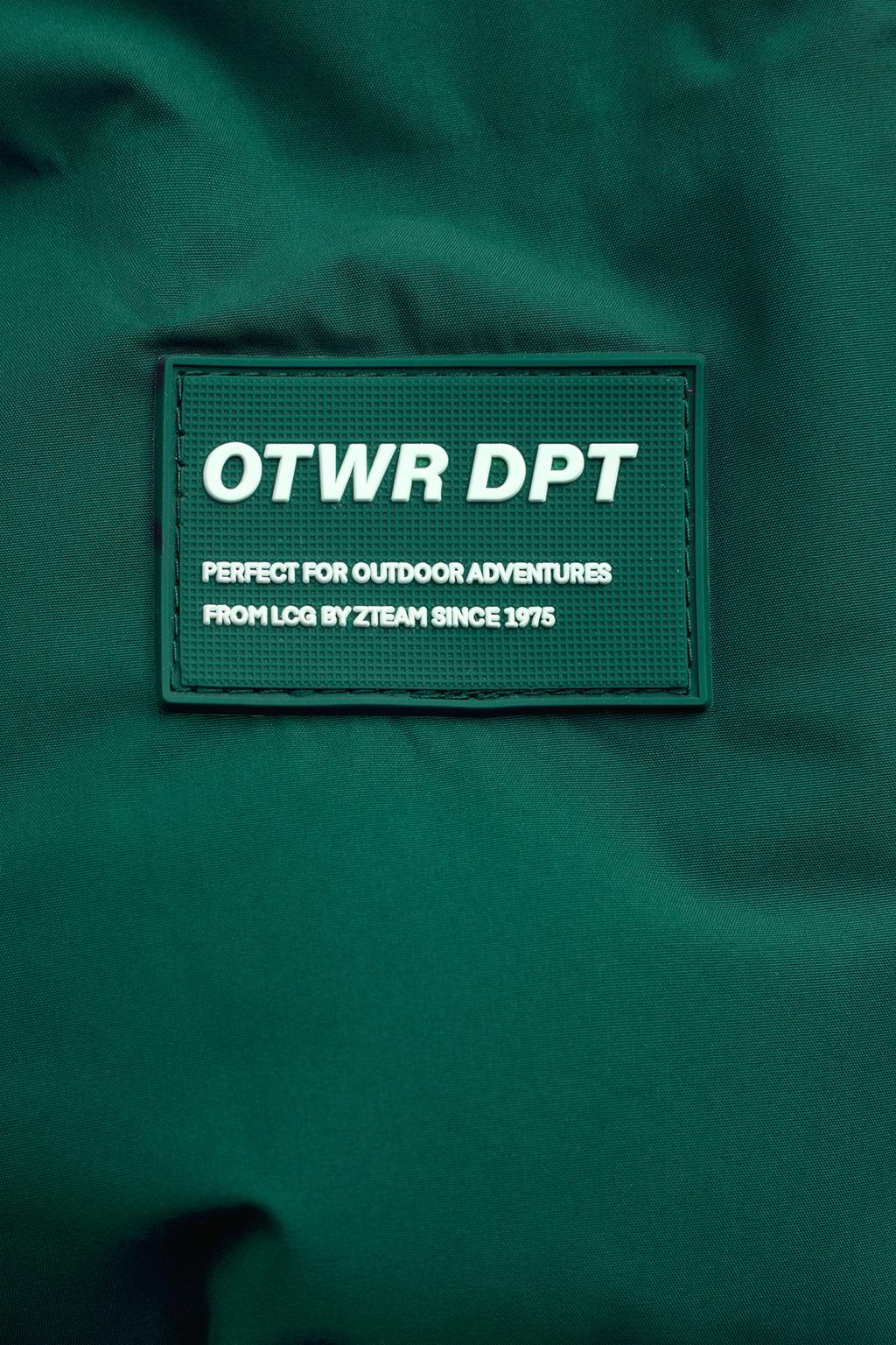 СТЕГАНОЕ ПАЛЬТО С НАШИВКОЙ WATER REPELLENT