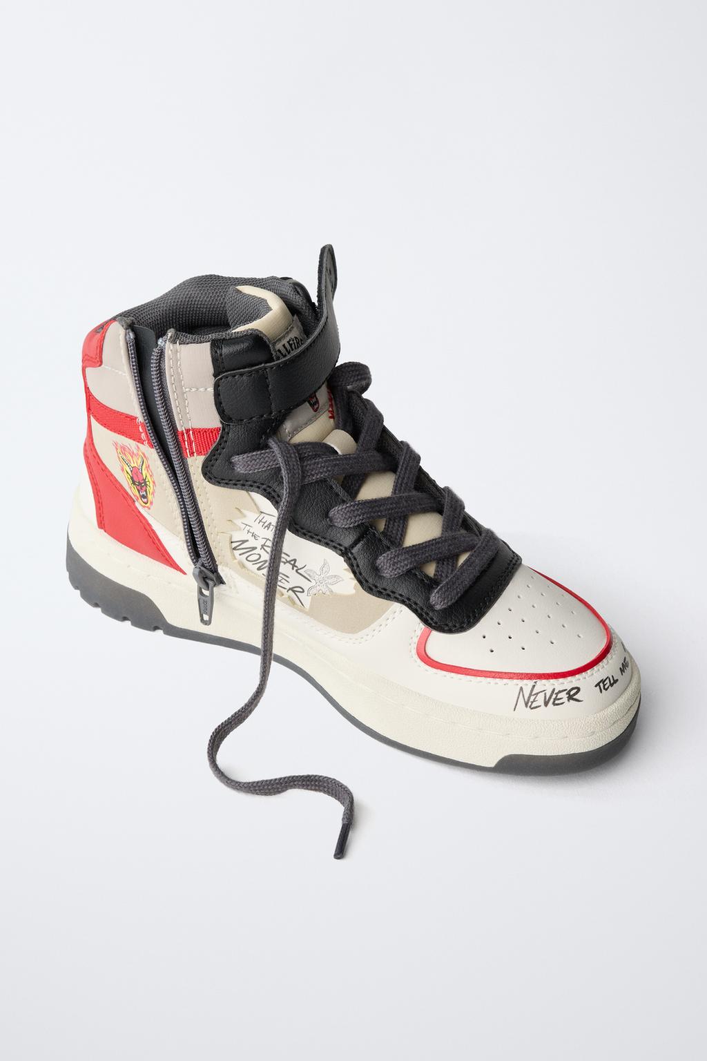 ВЫСОКИЕ КЕДЫ STRANGER THINGS © NETFLIX