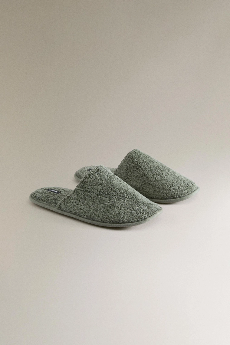 Тапочки для ванной из махровой ткани