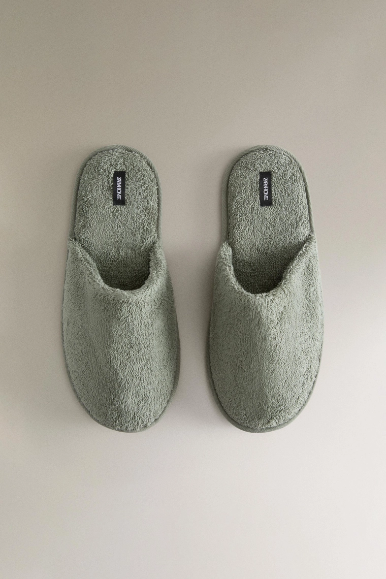 Тапочки для ванной из махровой ткани