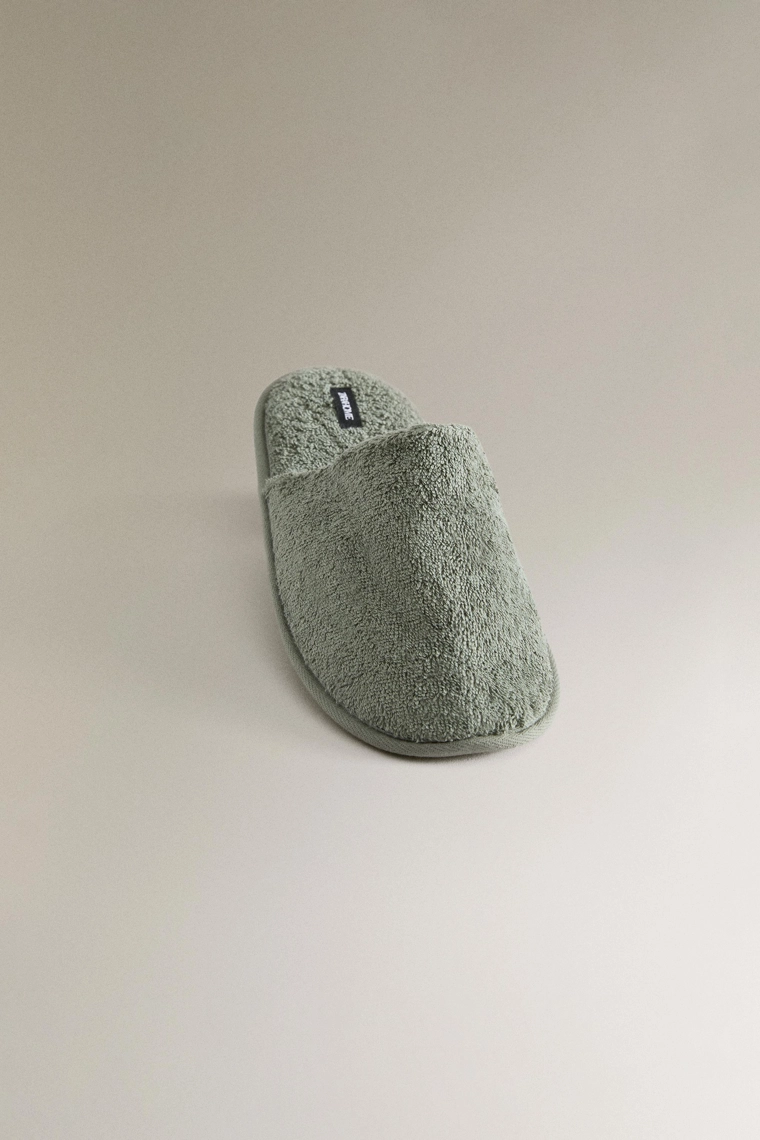 Тапочки для ванной из махровой ткани