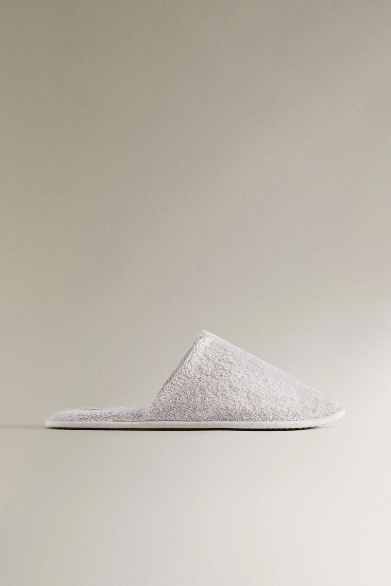 Тапочки для ванной из махровой ткани