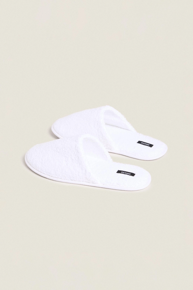 Тапочки для ванной из махровой ткани