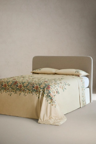 Покрывало из хлопкового сатина с цветочным принтом- Заказать в России